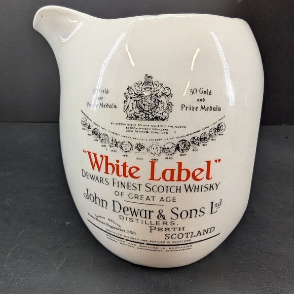 Vntg White Label Dewars Finest Scotch Whisky White Advertising Pub Jug Water Jug - Picture 1 of 6